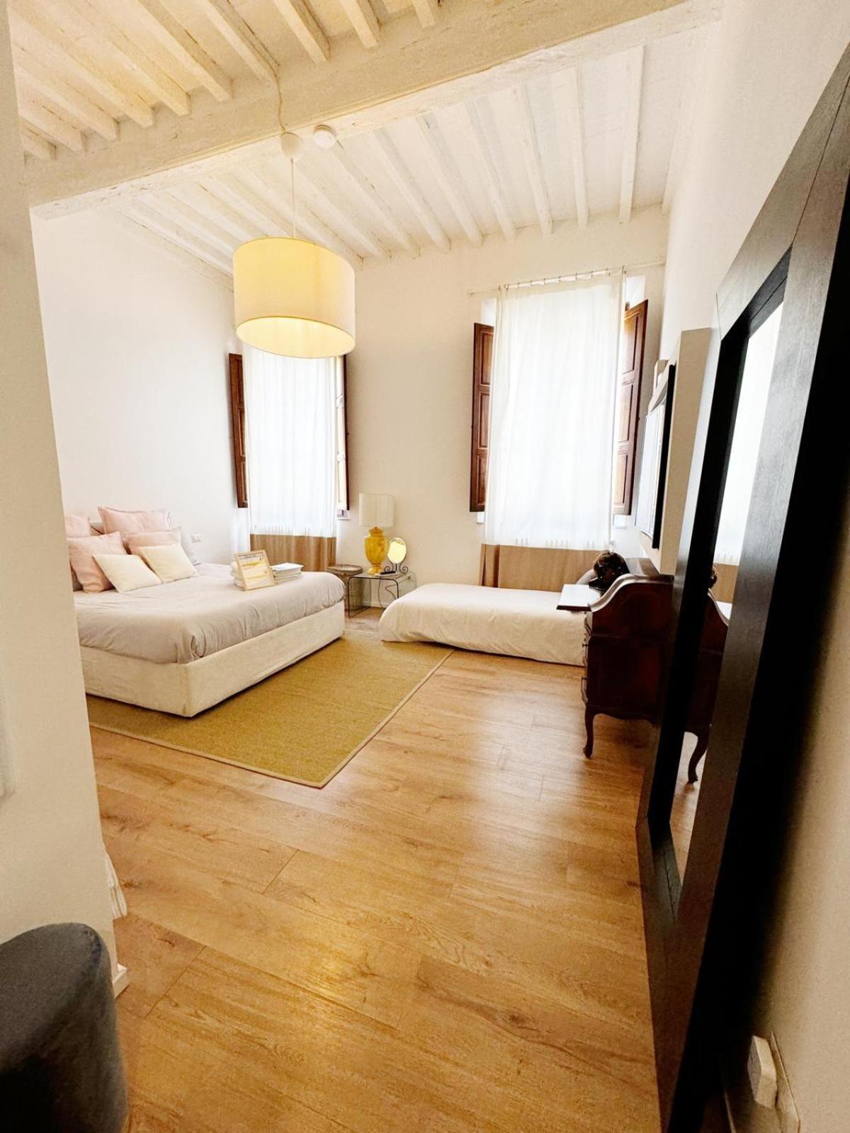 Boutique Room - Centro Storico 20 Min Da Firenze Empoli Exterior foto